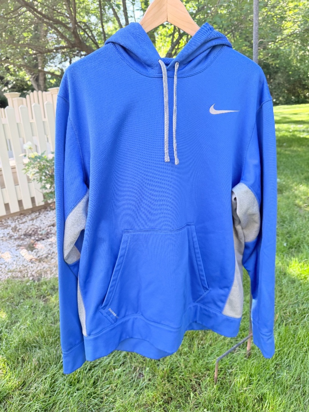 Nike Therma-Fit Blue and Gray Long Sleeve Sweatshirt Hoodie - Men's Size XL
